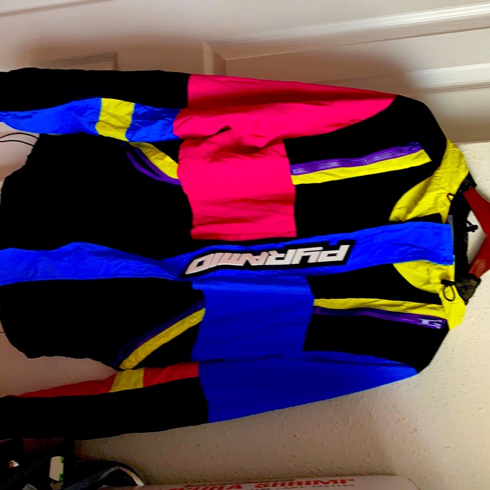Large Men’s Windbreaker